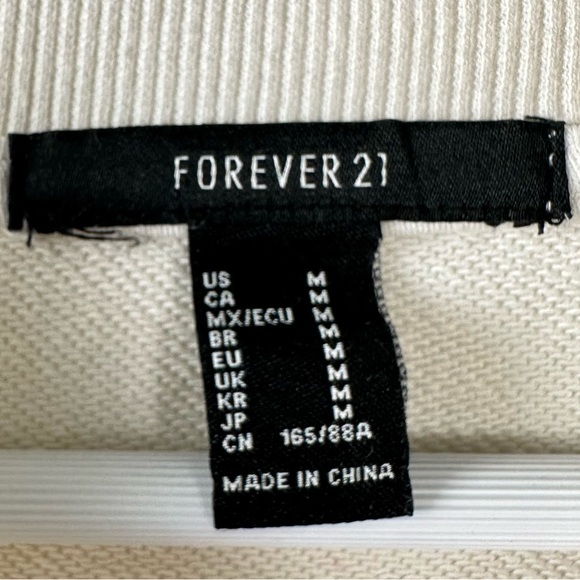 Forever 21 Trendy off white long sleeve sweater dress size Medium - Picture 3 of 6